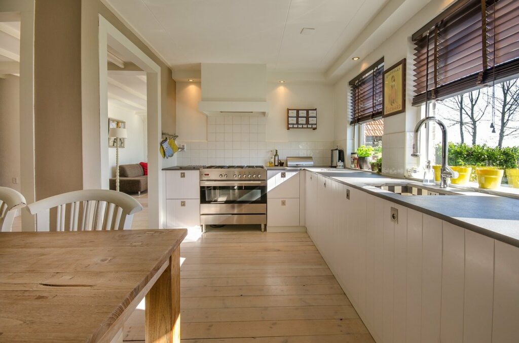 kitchen-home-interior-2165756-1024x678